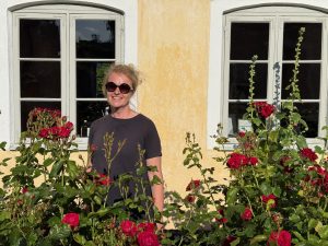 Rabattrosen Nina Weibull blommar länge och finns inte bara i Brantevik, hon är populär i hela världen 9987